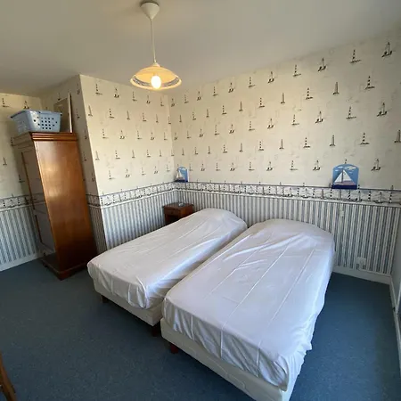 La Brise - 2 Etoiles Face Les Sables-dʼOlonne