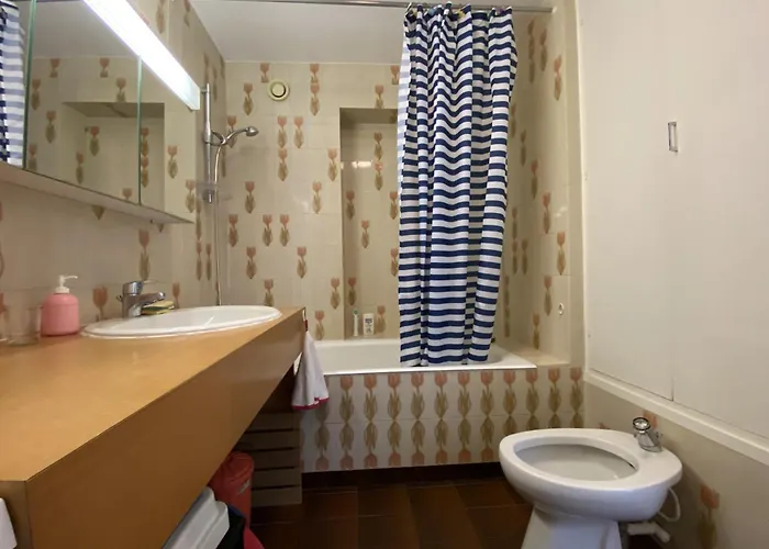 La Brise - 2 Etoiles Face 莱萨布勒-多洛讷